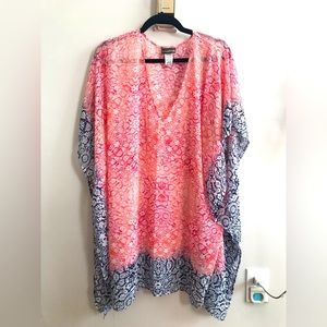 Breezy Tommy Bahama XL beach cover up with fun sunset inspired lace motif